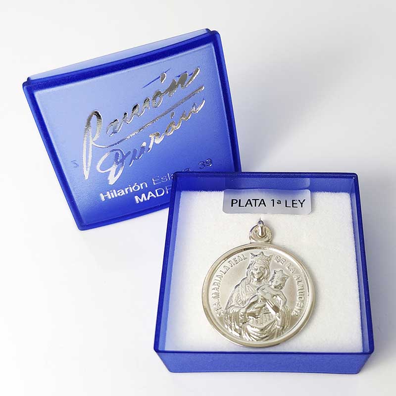 Medalla-plata-virgen-Almudena-23mm